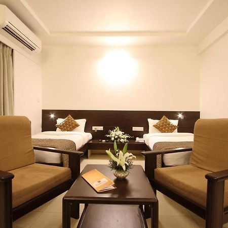 Prakruti Resort Vadodara Eksteriør billede
