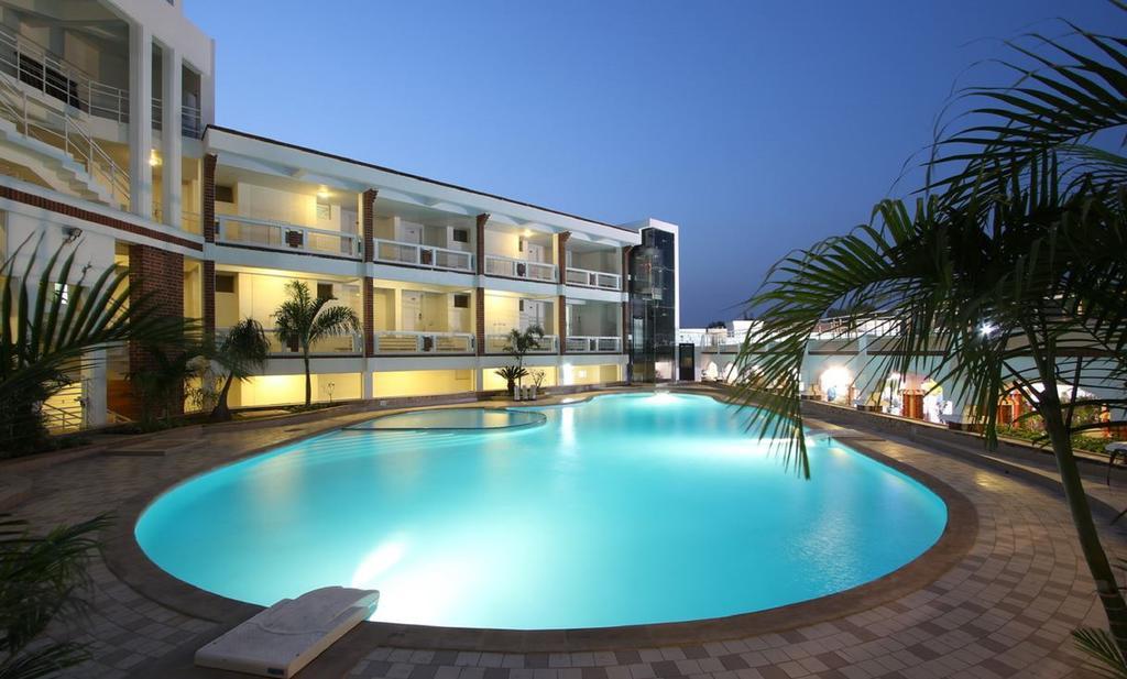 Prakruti Resort Vadodara Eksteriør billede