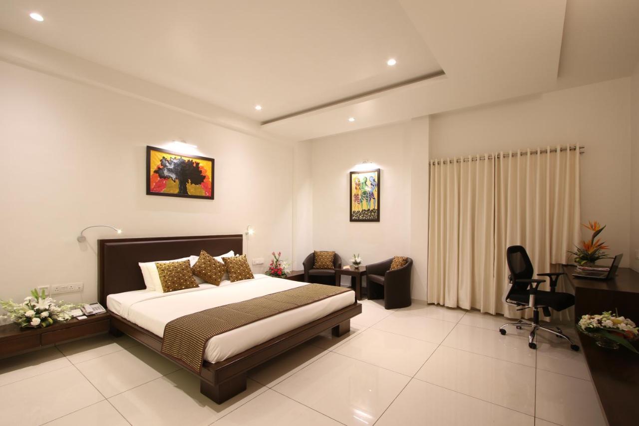 Prakruti Resort Vadodara Eksteriør billede
