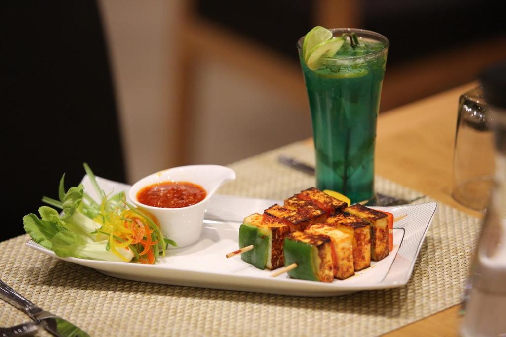 Prakruti Resort Vadodara Eksteriør billede