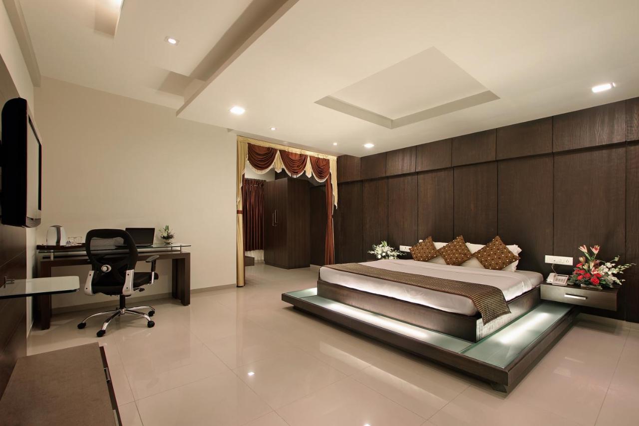 Prakruti Resort Vadodara Eksteriør billede